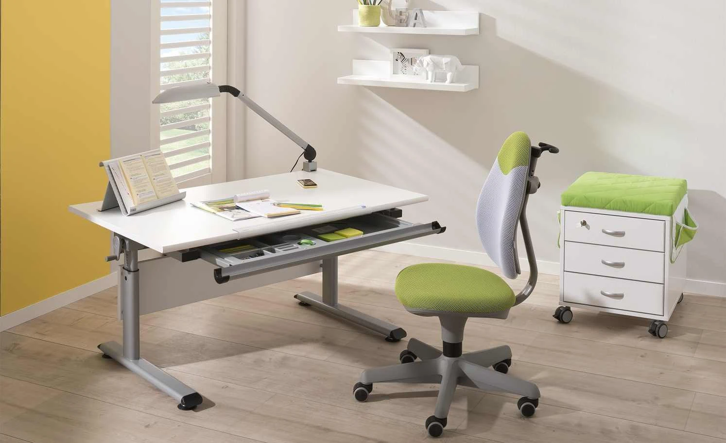 PAIDI Kinder-und Jugenddrehstuhl Pepe | 2-farbig (Grün / Weiß) 3 PAIDI Kinder-und Jugenddrehstuhl Pepe | 2-farbig (Grün / Weiß)