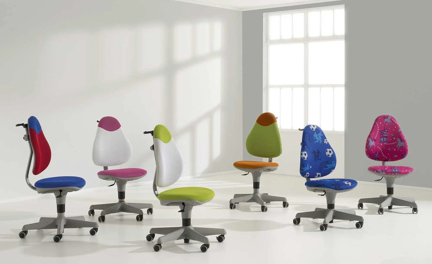 PAIDI Kinder-und Jugenddrehstuhl Pepe | 2-farbig (Orange / Grün) 4 PAIDI Kinder-und Jugenddrehstuhl Pepe | 2-farbig (Orange / Grün) – Bild 2