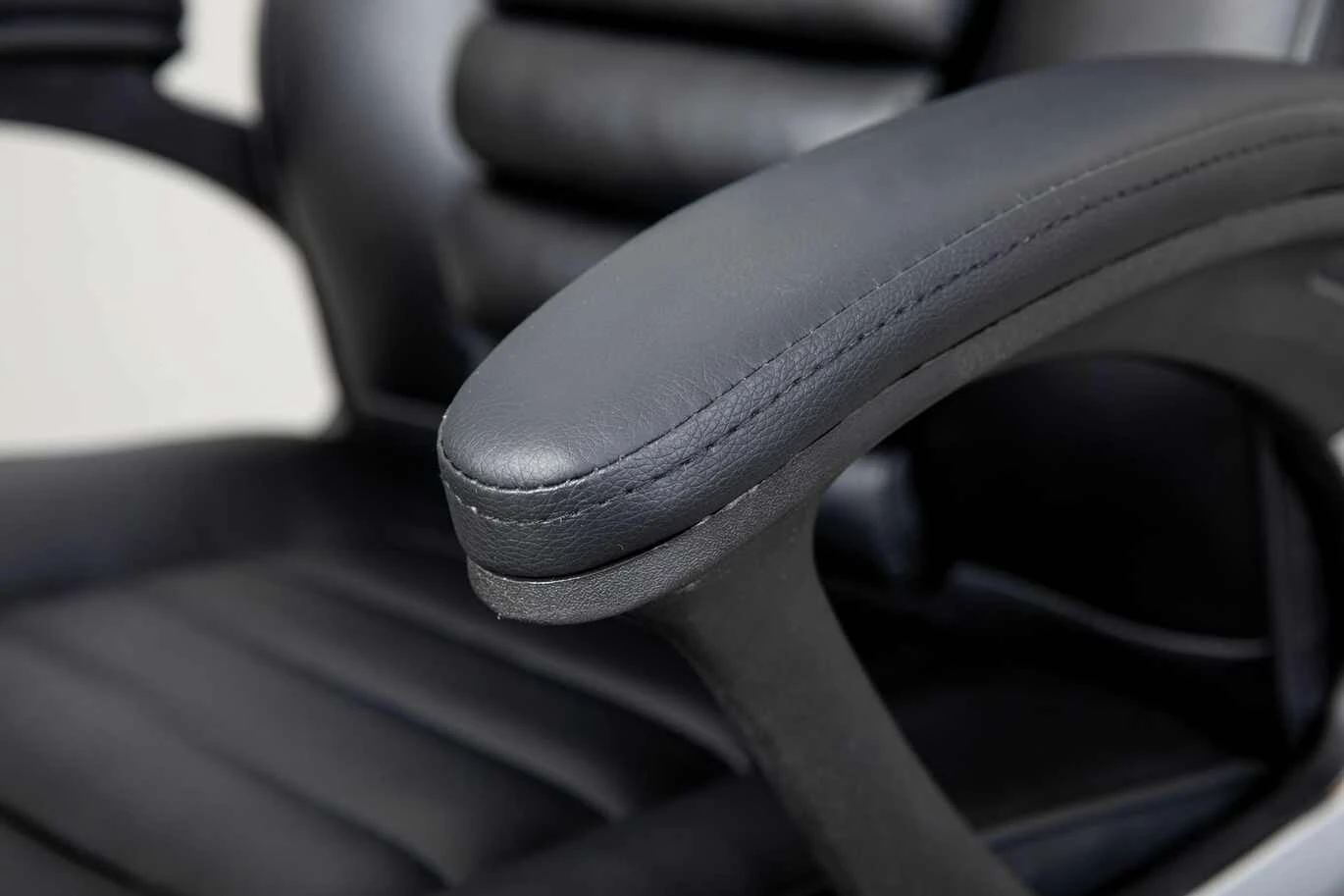 Drehstuhl Patrone 7 Drehstuhl Patrone – Bild 5