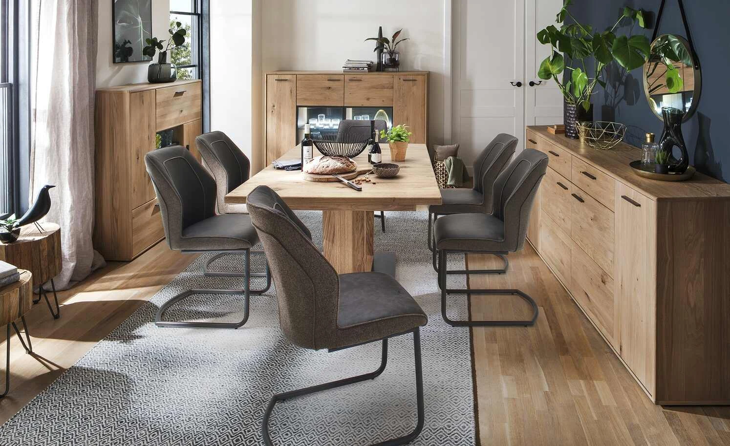 Freischwinger Bergen | Braun / Dunkelbraun 4 Freischwinger Bergen | Braun / Dunkelbraun – Bild 2