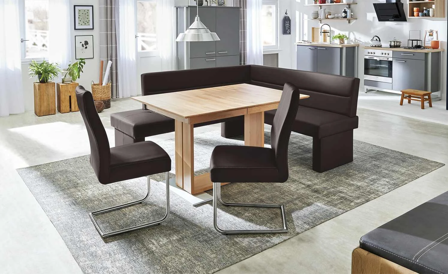 Woodford Freischwinger Lance | Braun 3 Woodford Freischwinger Lance | Braun