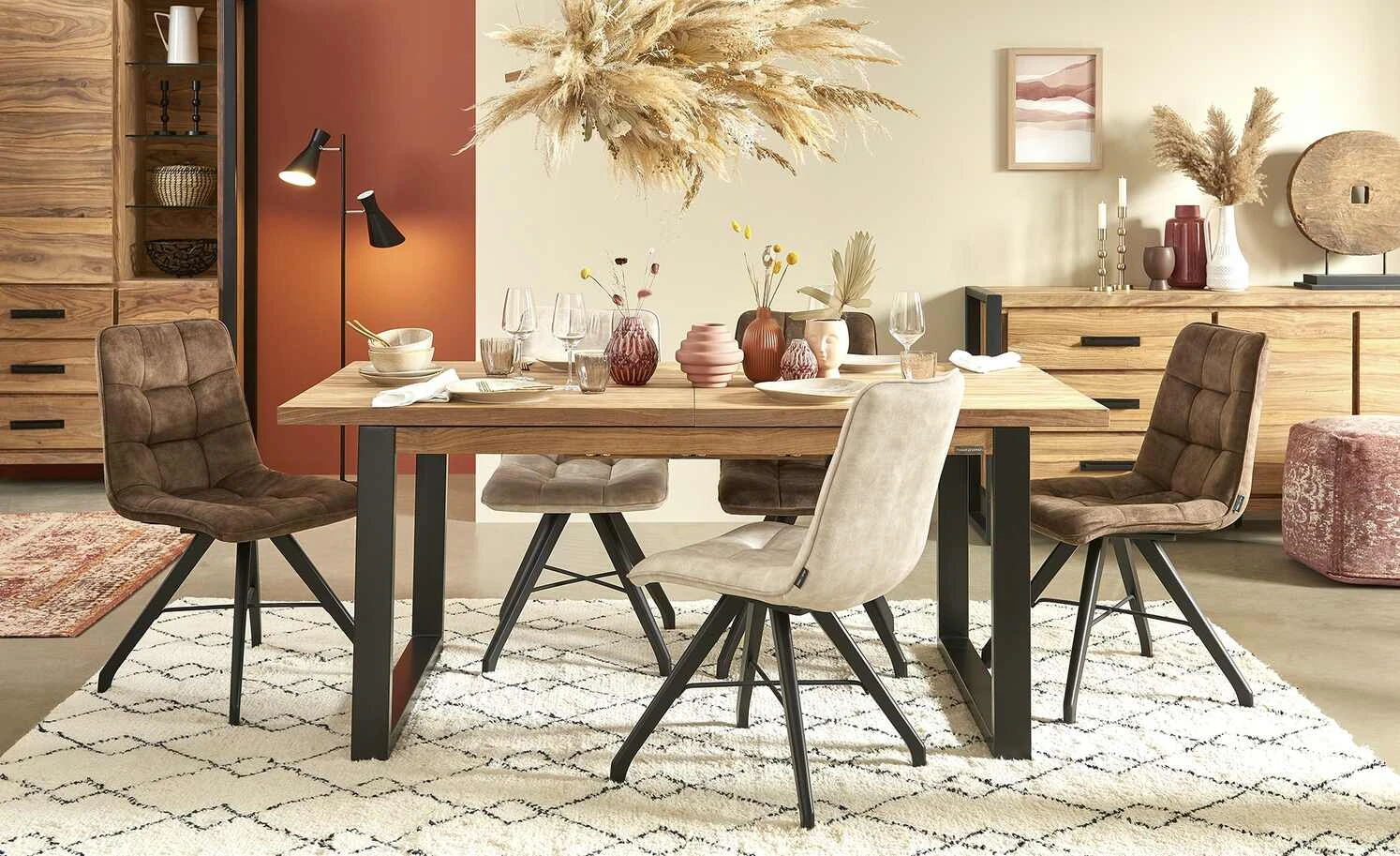 Gray & Jones Polsterstuhl Tierra Fuego One | Beige 4 Gray & Jones Polsterstuhl Tierra Fuego One | Beige – Bild 2